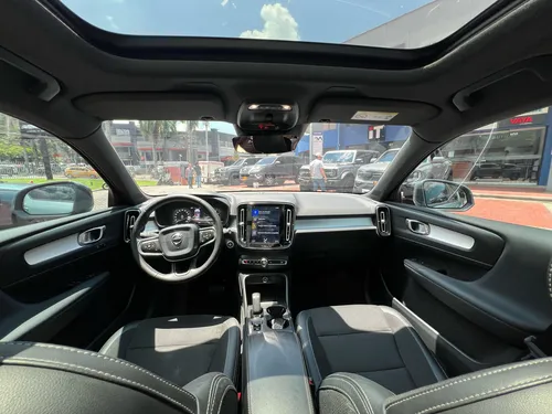 Volvo XC40 Momentum T4 2.0T At 4x2