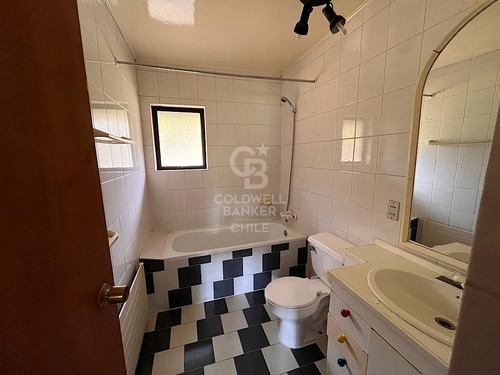 Espectacular Casa En La Unión | Cercana Colegio Alemán.