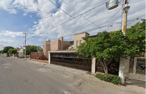Casa En Remate Blvd.san Isidro Leal Loas Alamos, Gomez Palacios. Sh05