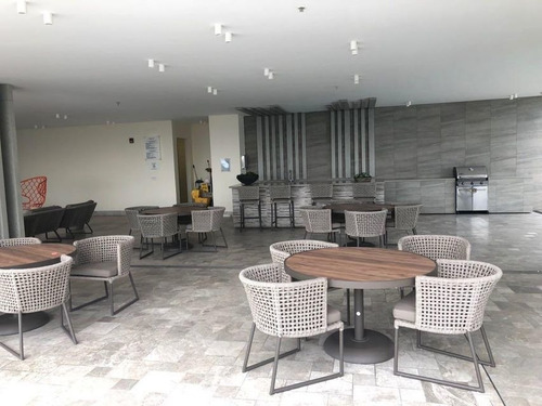 Venta De Apartamento En Ph Greenview, Santa María 21-3332gg