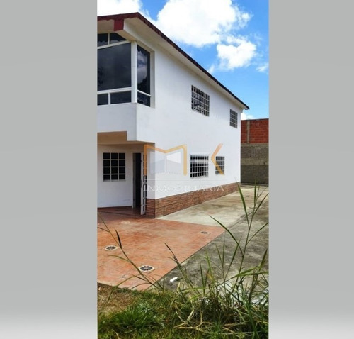 Imagen 22 de 22 de Mk Inmobiliaria Vende Casa A Estrenar Colinas De Carrizal. Sector Avp/04143995167mirtha De Freitas