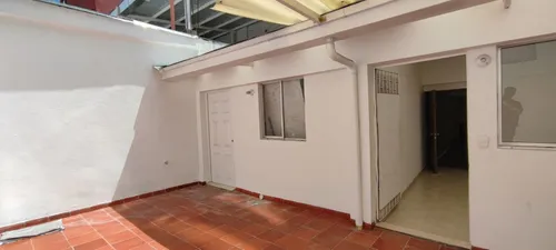 Local En Arriendo En El Lago. Cod A17331