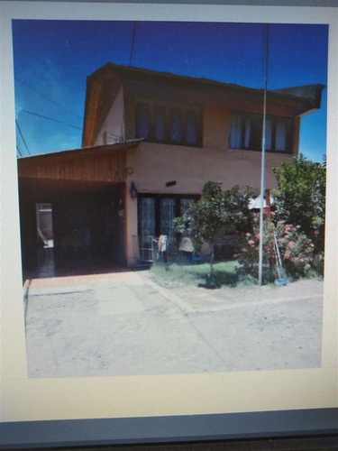 Casa En Venta De 2 Dorm. En Estación Central