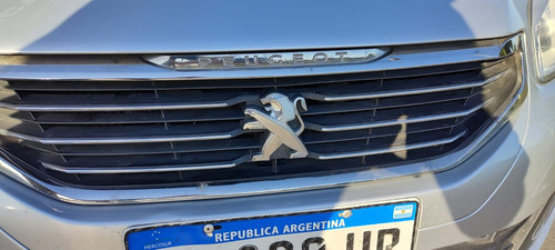 Peugeot 408 feline