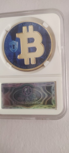 Moneda De Bitcoin En Su Caja 