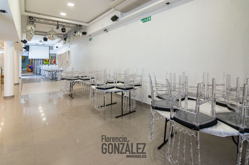 Excelente Local En Liniers, Inmejorable Ubicación