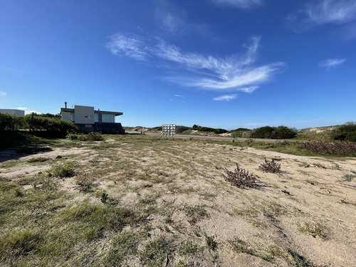 Imagen 1 de 3 de Terreno Lote En Venta Ubicado En La Barra, Punta Del Este, Punta Del Este / Maldonado