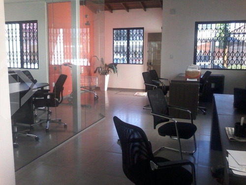 Imagem 1 de 4 de Casa Comercial - Passo Da Areia - Ref: 217910 - V-217910