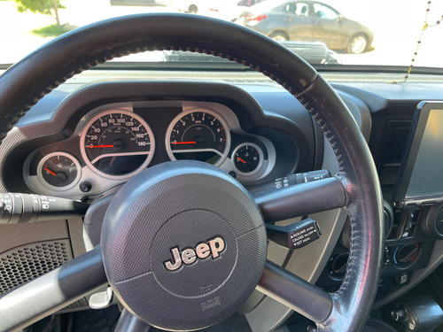 Jeep Wrangler 3.8 Unlimited Sahara 4x4 At