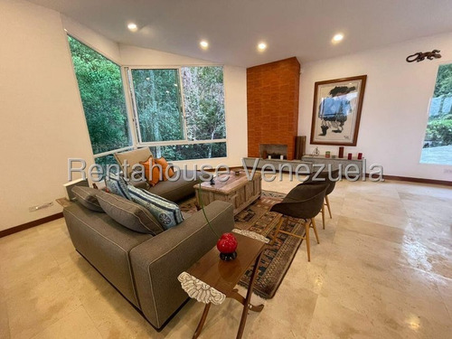 Casa En Venta En Alto Hatillo Remodelada Piscina Caracas Casas Angela Tochon