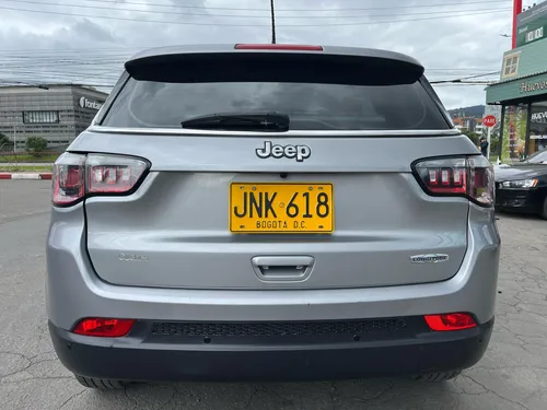 Jeep Compass 2.4 4X2 Longitude At