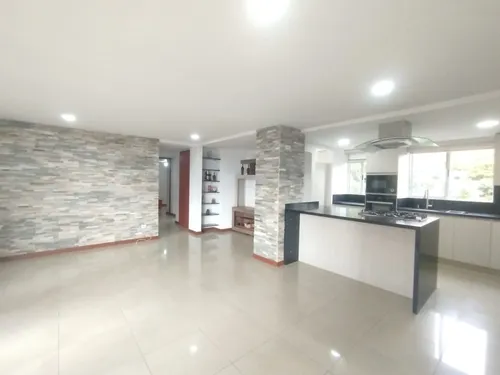 Arriendo Aparta Suite En El Tesoro