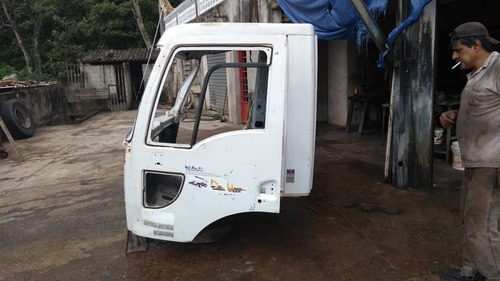 Cabine Do Ford Modelo Novo