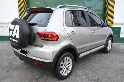 Imagen 8 de 25 de Volkswagen Crossfox 2015 Msi 16v Caja 6 Vel - 1° Dueño -