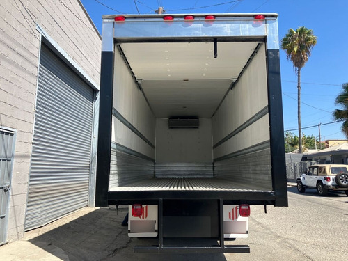 Rabón 2015 Freightliner M2 106 Caja Refrigerada 26 Pies