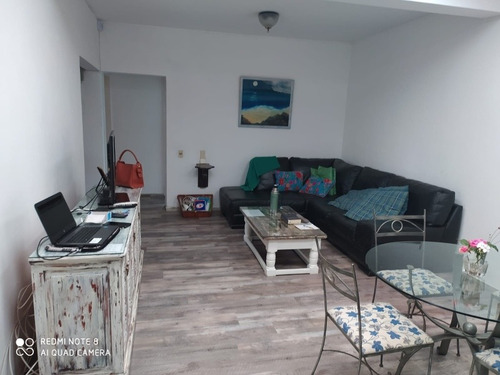 Míchigan Y Decroly Excelente Casa Con Apartamento Gran Fond