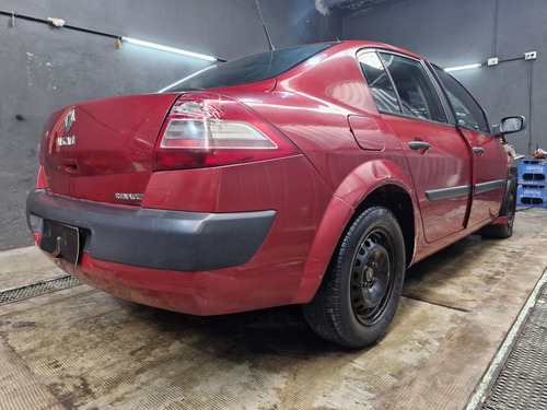 Renault Megane Ii -chocado-