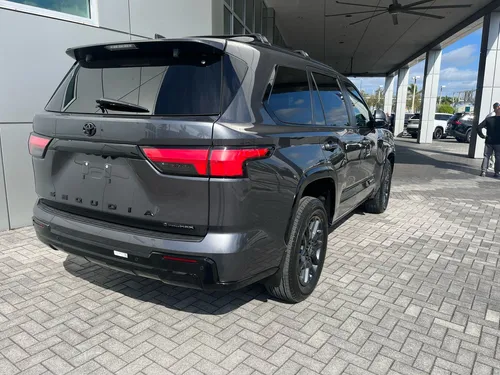 Toyota Sequoia 3.5 V6 Platinum