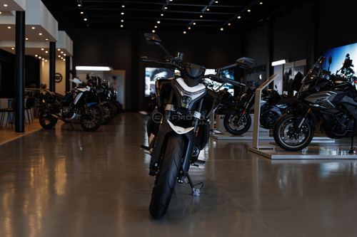 Cf Moto 450nk Naked 0km 2025 Entrega Inmediata Cfmoto Pilar