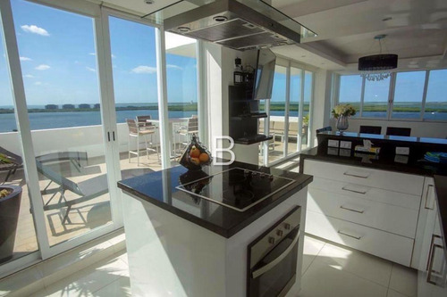 Penthouse Frente Al Mar En Venta En Cancún