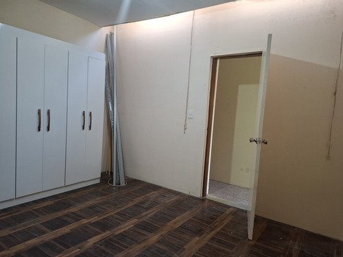 Casa Tipo Apartamento De 2 Dormitorios, Patio Pequeño Para Colgar Ropa.garantía Depósito En Atahualpa