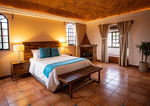 Casa En Renta Con Alberca Calefactada, 5 Recámaras En Los Frailes San Miguel De Allende