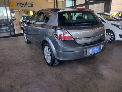 Imagem 7 de 11 de Chevrolet Vectra 2.0 Mpfi Gt Hatch 8v Flex 4p Manual