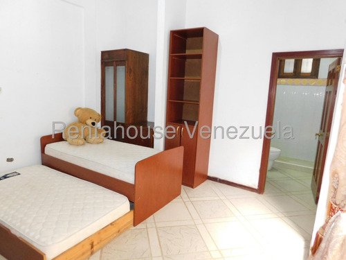 Casa En Venta Con Piscina En Av Los Abog. Barquisimeto - % #/realiza Inversion Inteligente /* Oportunidad Que No Puedes Dejar Pasar.