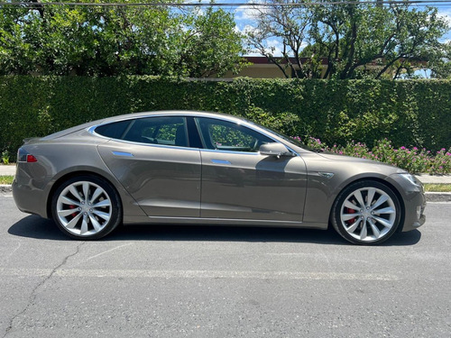 Tesla MODEL S P90D