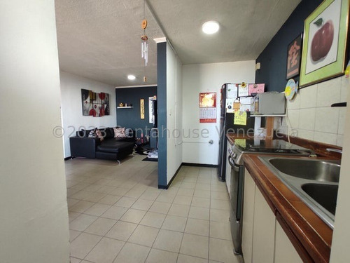 Imagen 18 de 28 de Apartamento En Venta Bosque Alto, Maracay 23-20278 Hc