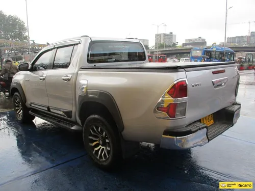 Toyota Hilux Doblecabina 4x4 2400cc Mt Aa
