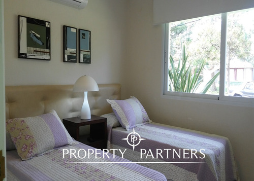 Imagen 6 de 10 de Impecable Casa Para Vivir Todo El Año En Playa Mansa