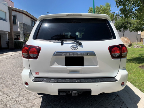 Imagen 5 de 15 de Toyota Sequoia Platinum 2019