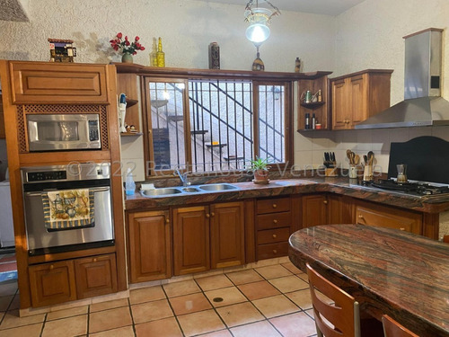 Imagen 21 de 30 de Casa En Venta Los Palos Grandes 23-5655 María José Diaz +58 424-1747490