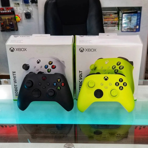 Imagen 3 de 4 de Xbox Series S 512gb Standard + Game Pass 1 Año