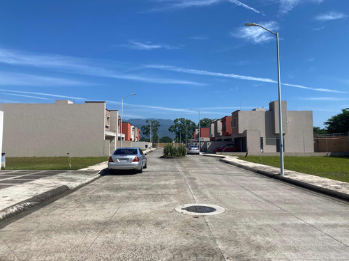 Venta Ultimos 2 Lotes En Fraccionamiento En Cordoba, Ver