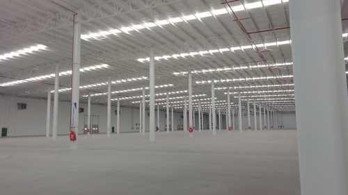 Nave Industrial En Renta En Santa Rosa Jáuregui Querétaro 40,000 M2