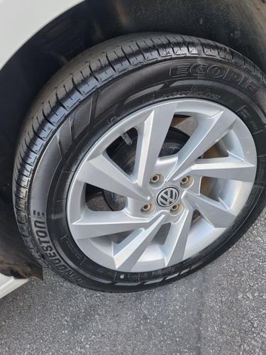 Imagem 2 de 15 de Volkswagen Gol 2019 1.0 12v Total Flex 5p