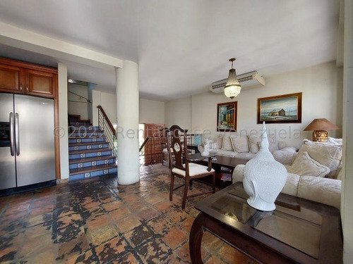 Imagen 5 de 21 de Espectacular Townhouse En La Urb. El Bosque, Maracay. #23-9140 Mg