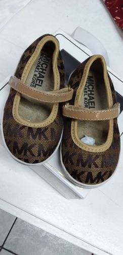 Imagen 1 de 1 de Zapatito Mk