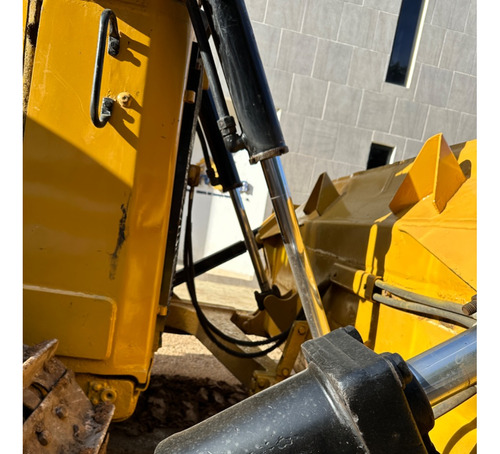 Tractor Bulldozer D6t 2010
