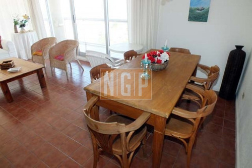 Hermoso Con Vista Total Al Puerto Divino-ref:12501