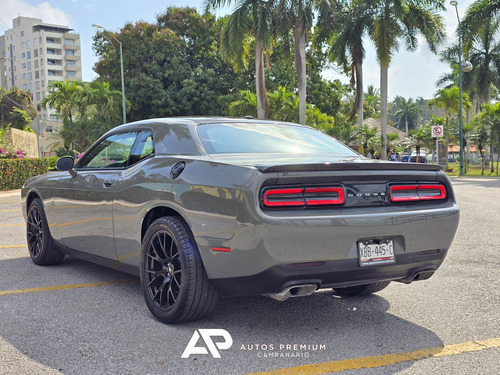 Dodge Challenger Rt Hemi 5.7