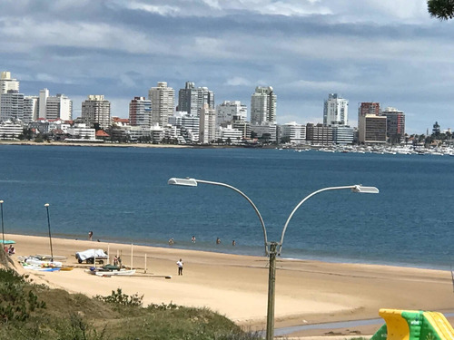 Imagen 3 de 21 de Depto Sobre El Mar
