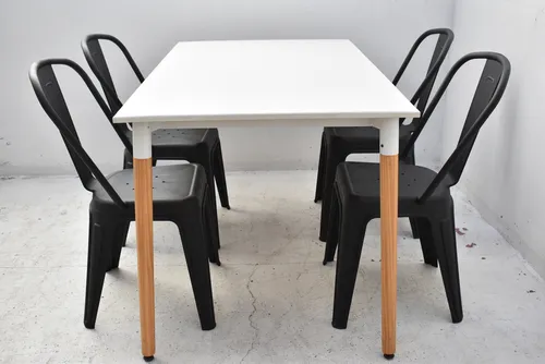 Combo Comedor Silla Tolix + Mesa Eames 1.20 X 80