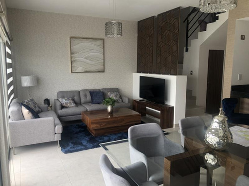 Imagen 2 de 12 de Casa Sola En Venta Los Viñedos