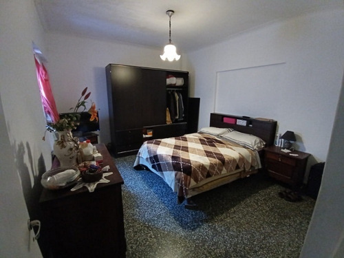 Imagen 6 de 12 de Chalet 3 Amb Con Parque Y Garaje. Pompeya