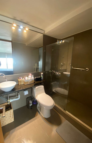 Departamento En Venta De 2 Dorm. En Las Condes