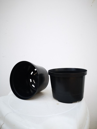Materas Plásticas Redondas 14 Cm X 50 Unidades