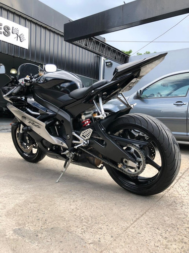 Yamaha R6